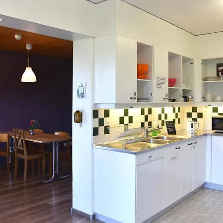 Hostal 77