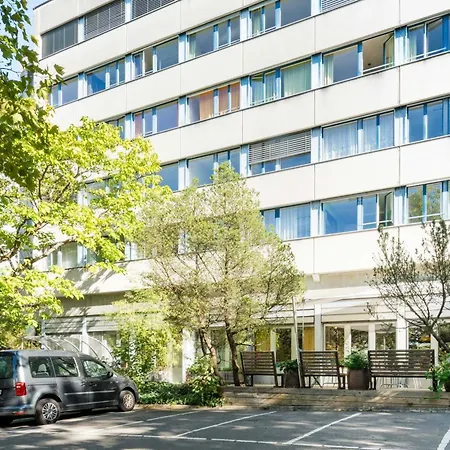 77 Hostel